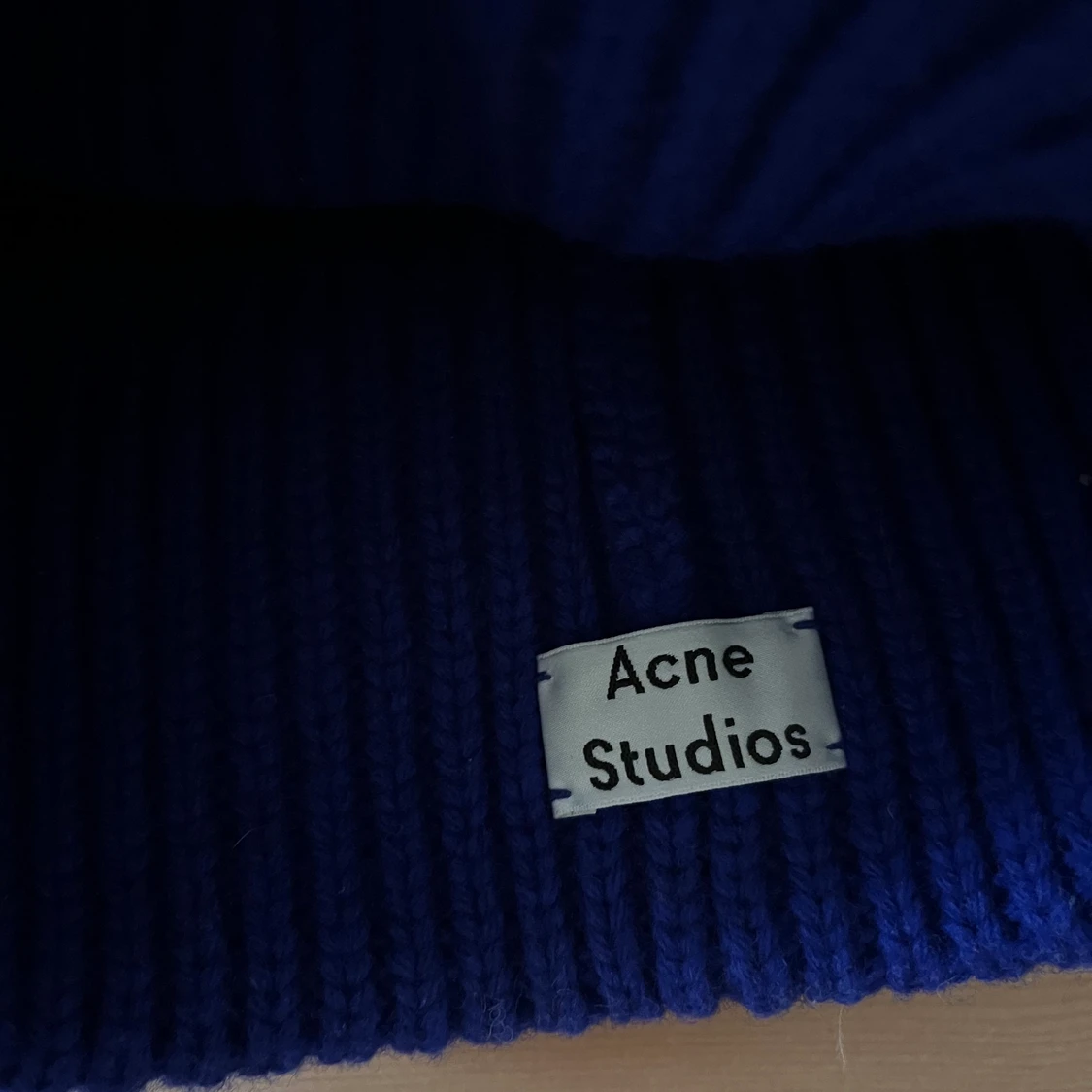 Acne mössa  - 90