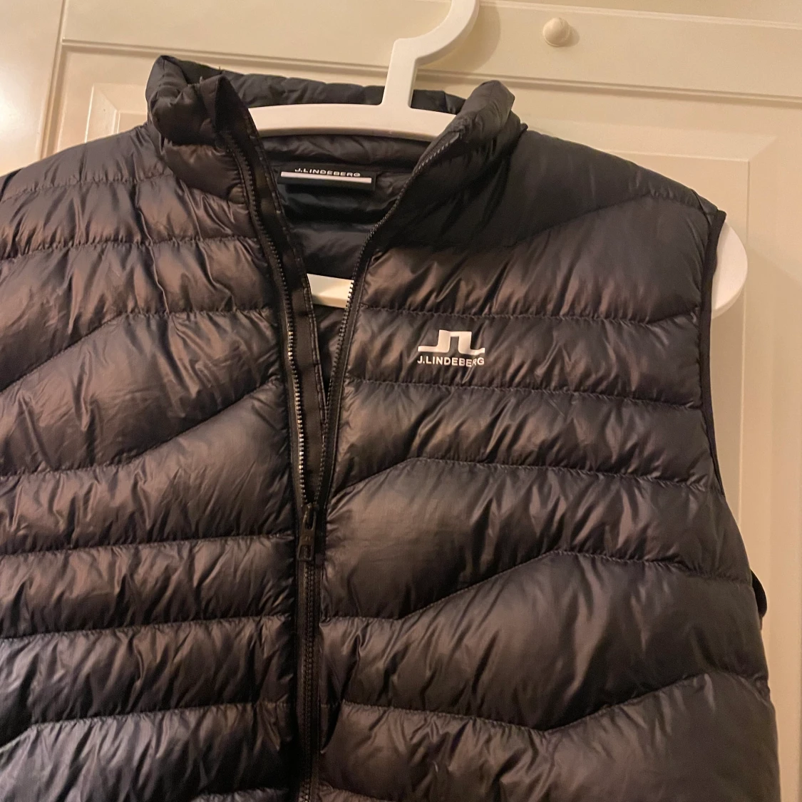 J Lindeberg Väst