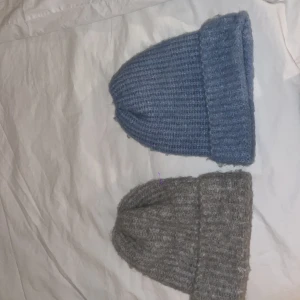 Ull mössa  - Säljer dessa söta mössor från zara köpte förra vintern! Knappt använda💓90 kr styck, bättre pris vid köp av båda
