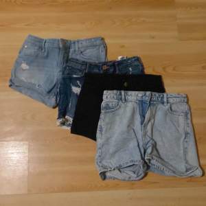 4 olika jeans shorts alla är i storlek 146 förutom det mörkblåa paret för de är i storlek 140. Jag säljer de för att de är försmå för mig nu men de är i bra skick, är använda men tvättade,  inga fläckar🤍skriv för bättre bilder. 