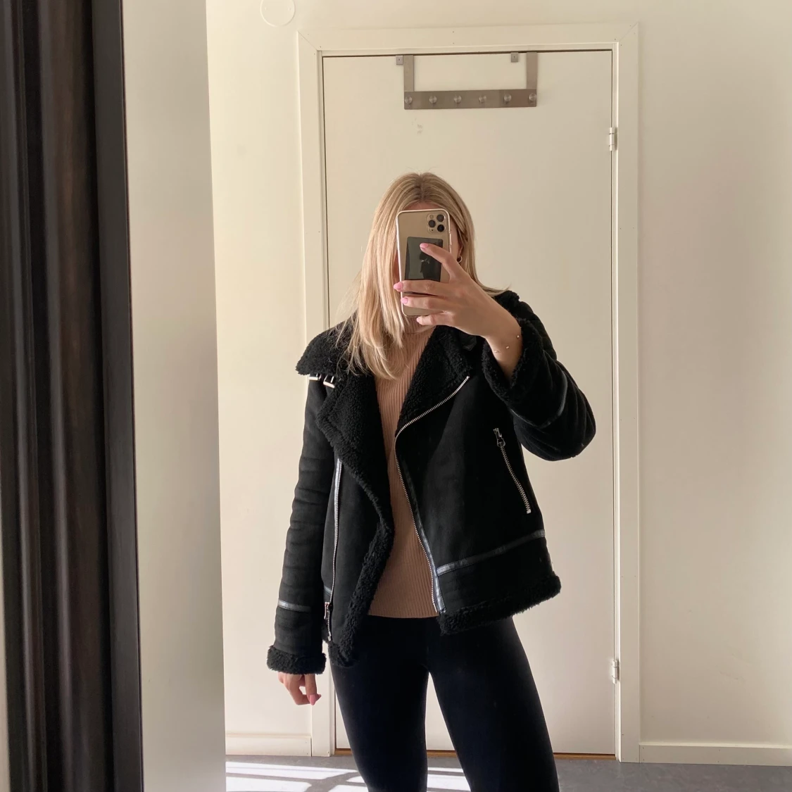 Pilotjacka med teddyfoder från Zara - 91