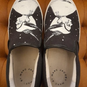 Marc Jacobs skor stl 36 - Fint använda skor från Marc Jacobs. Stl 36.