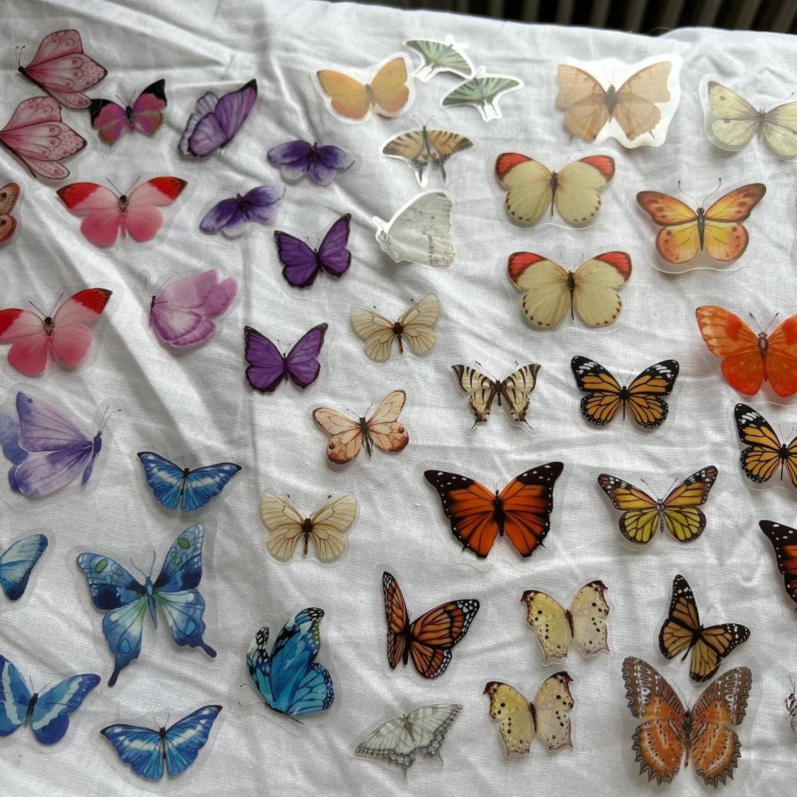 68 st klistermärken  - 90