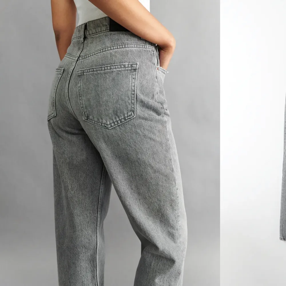 Jätte fina grå jeans från ginatricot köpta detta året! Väldigt bra skick Nypris:599. Jeans & Byxor.