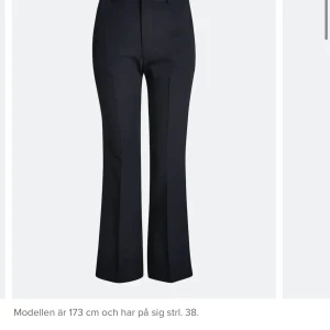 Kostymbyxor - Använda en gång