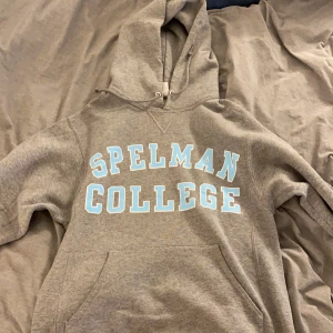 russell hoodie - bra