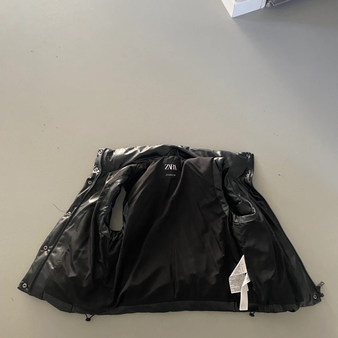 Zara skin väst  - 91