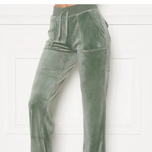 Juicy byxor i god skick storlek s  - Juicy cotoure byxor 