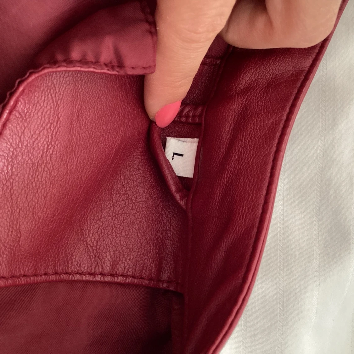 ”Leather” röd jacka L - 91