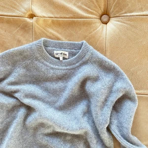 Tröja - Kashmir tröja från soft goat. Använd fåtal gånger