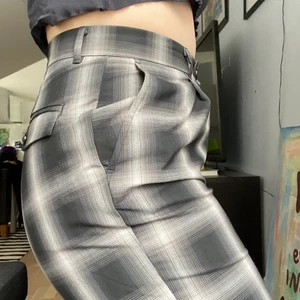 Vida byxor Weekday - ✨nästan oanvända