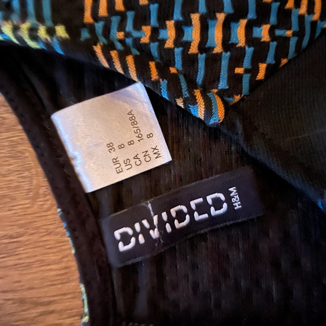 Snygg klänning med långa ärmar  - 90