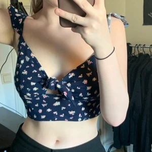 Jättefin topp 💜 - En fin topp från shein som aldrig kommit till användning ❤️ Köparen står för frakt