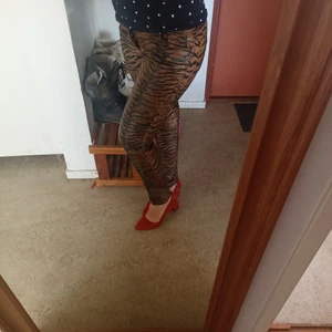 The unique Skinny fit zebra jeans  - This zebra brown rivers jeans is size 40. 