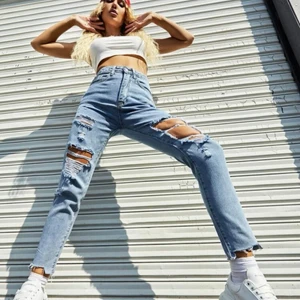 Jeans from shein - Never wear because its too big for me. Recommend waist 66CM hips 94 CM