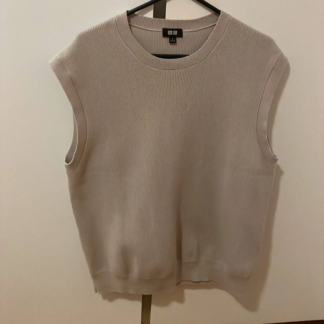 Stickad uniqlo väst