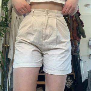 shorts - supersnygga shorts från Monki som jag älskar men som tyvärr blivit för små:( storlek 36! perfekt till sommaren!