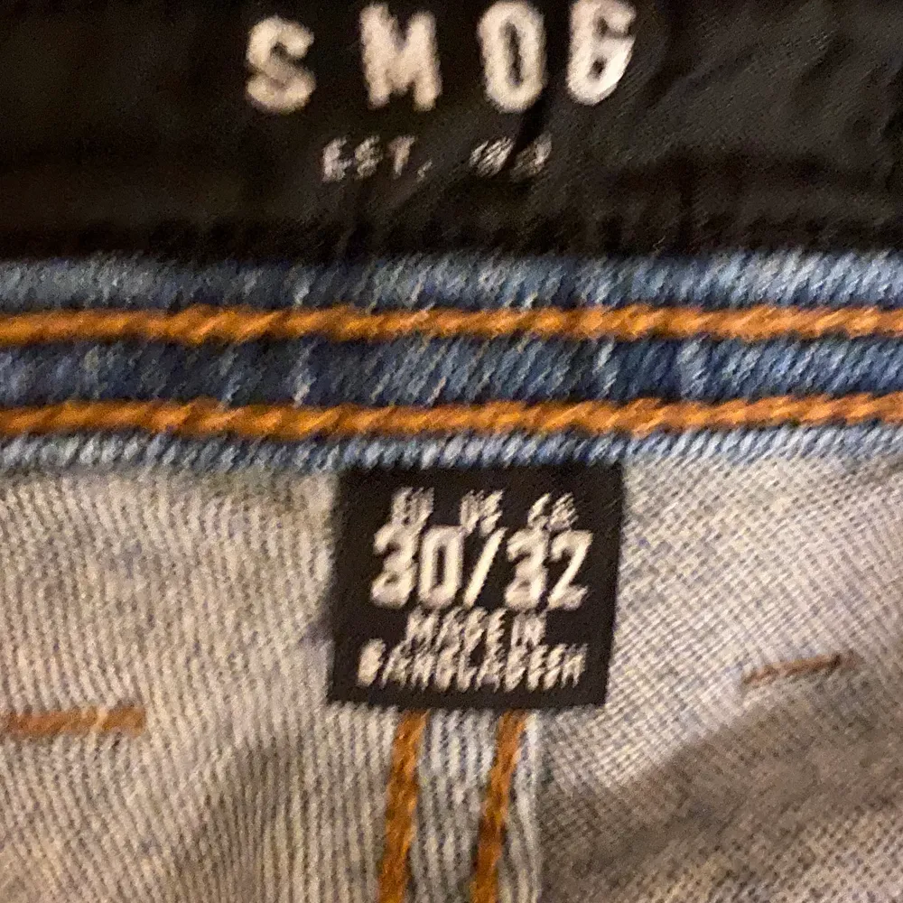 Byxor från New yorker, mörkblå, köpta för 3 år sen, använd få tal gånger, bra skick . Jeans & Byxor.