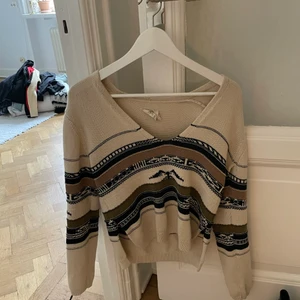 Vintage stickad tröja  - Så fin stickad tröja köpt secondhand 🌿 passar xs-small!  