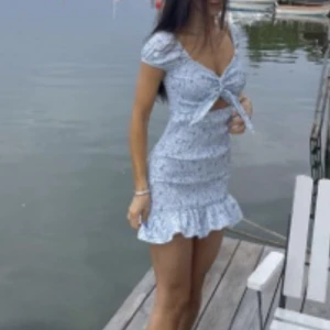 Klänning Chiquelle - Säljer den här populära klänningen från Chiquelle small. I mycket bra skick. 