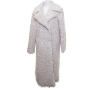 NA-KD  - Jacka från NA-KD, köpt på sellpy. Jag har aldrig använt den då den är lite stor på mig. Köpte på sellyp för 450kr! 