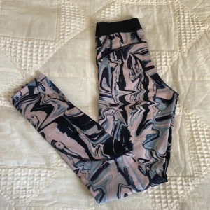 Nike träningstights - Sällan använda, i bra skick