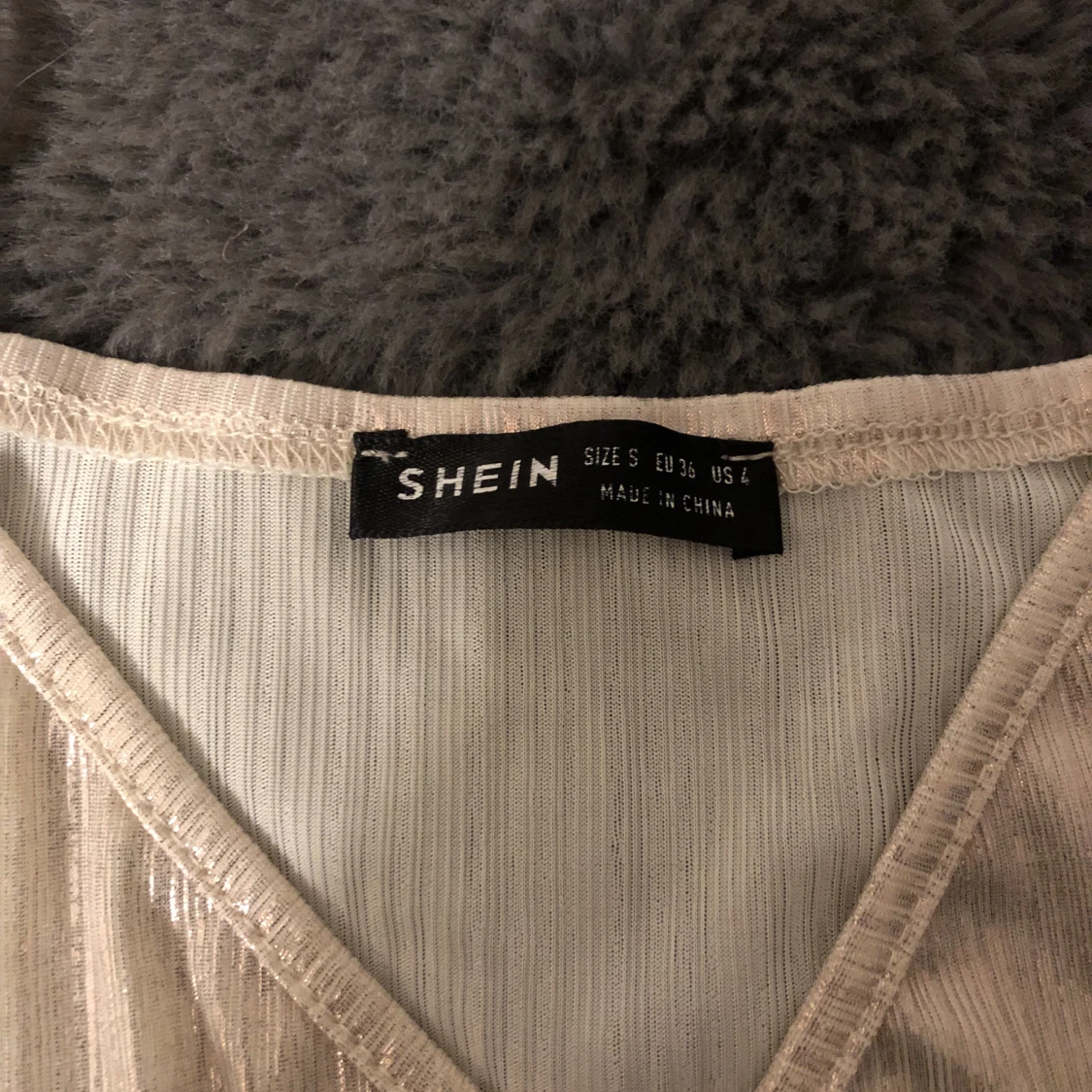 Glittrigt linne - 91