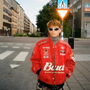 Jackan  - Läder jackan så cool.