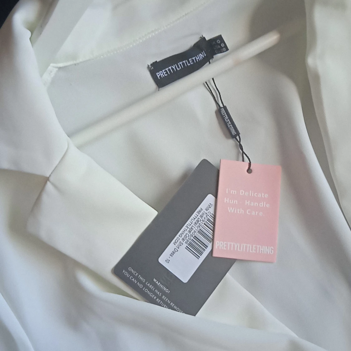 NY shirt dress från PRETTY LITTLE THINGS. - 91