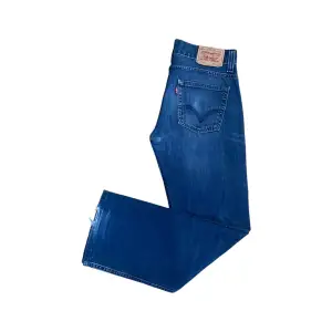 Levi’s 506 Vintage Jeans 👖🤍  Pris: •299kr  Waist: 30 Length: 34  Kontakta mig för mer info 🤩