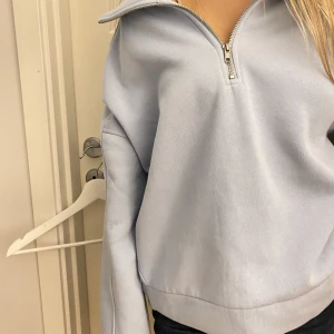 Blå tröja - En supersöt tröja ifrån lager 157 som inte används❤️ 