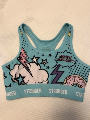 Träningstop - Stronger trönings top/bh Inte jätte mycket använda, inga defekter, titta mina andra stronger annonser för mer💞 