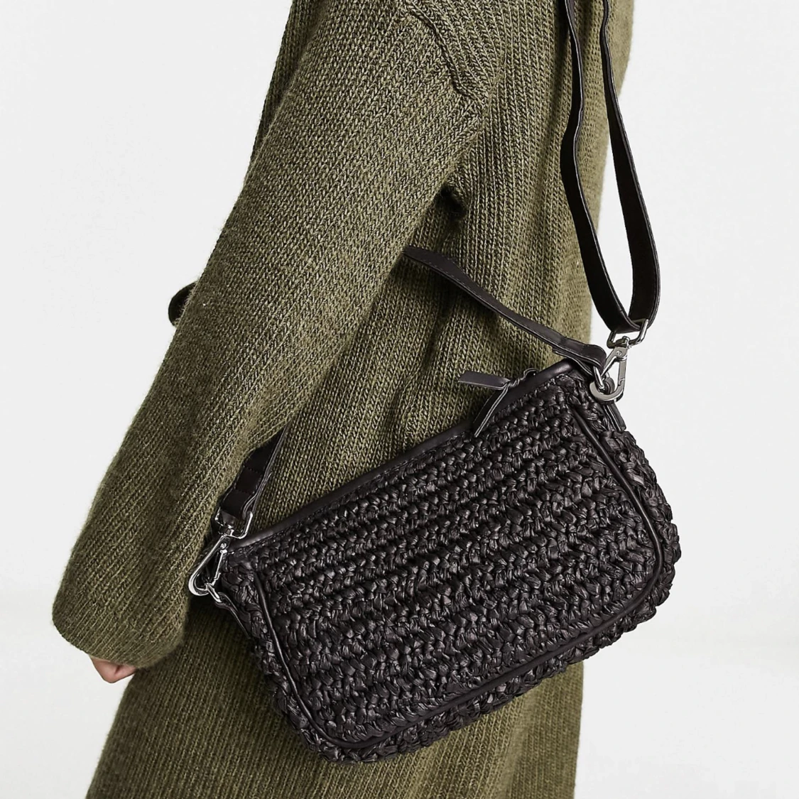 Svart läder axelväska  - 90