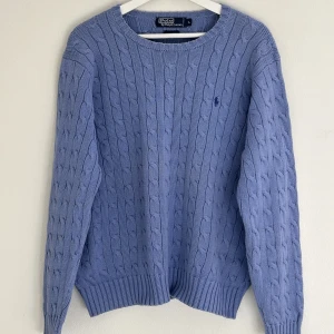 Blå Polo Ralph Lauren stickad tröja, L - Cornflower blå tröja. Storlek L. Polo Ralph Lauren. 