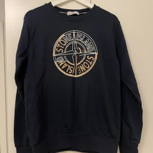 Stone Island - Storlek S mycket fint skick