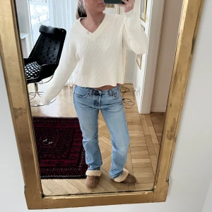 Zara tröja - Oanvänd tröja från Zara (barn avdelning men passar S) långa ärmar och lite kortare i modellen.