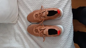 Hugo boss titanium - Hugo boss titanium i nyskick. Nypris: 2000 Mitt pris: 500