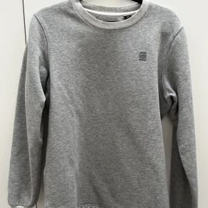 G-star tröja  - Snygg och fräsch g-star tröja. Knappt använd. 