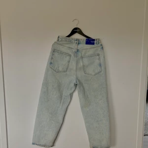 Bershka relax fit blå  - Som nya Storlek: 40 Nypris: 599kr Mitt pris: 250kr Kan fraktas