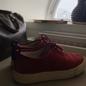 Eytys - Röda eytys storlek 39