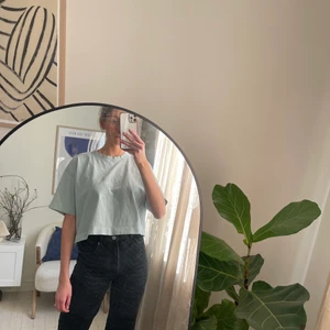 T-shirt Acne Studios - T shirt från Acne Studios. Strl xxs. Mycket oversize passform, passar XXS-M. Superfin blå färg! 100% bomull. 