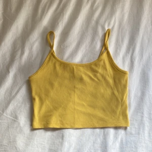 Ljusgult linne - Ljusgult linne som är perfekt till sommaren:)