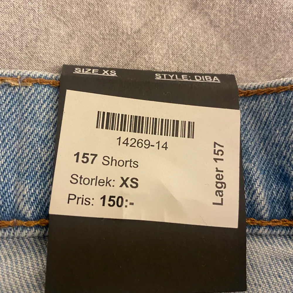 Blåa jeansshorts från lager 157. Helt oanvända. Shorts.