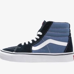 Vans - Klassiska snygga vans, använda men ändå bra skick😍