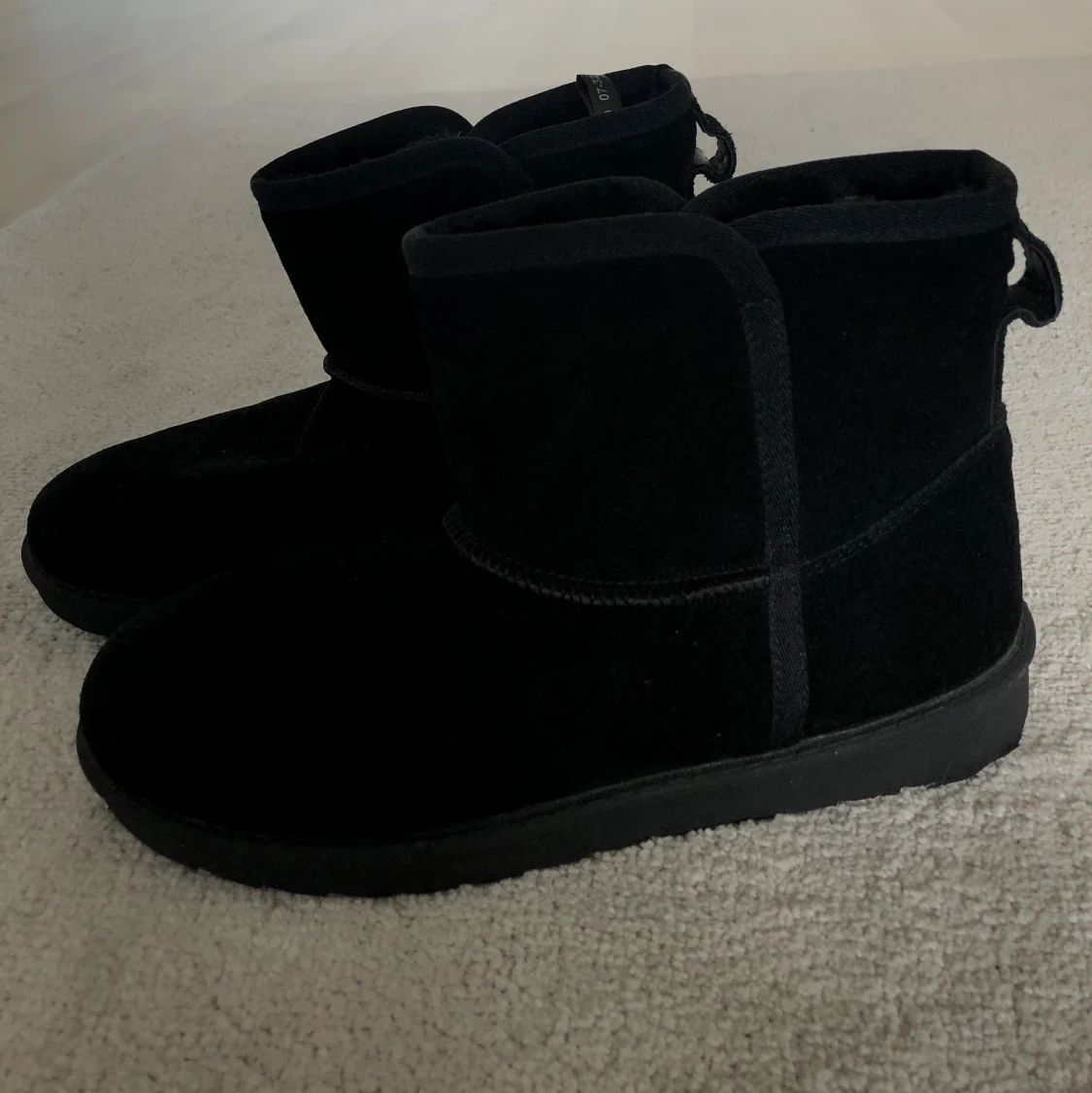 varma och sköna skor ( liknar uggs )