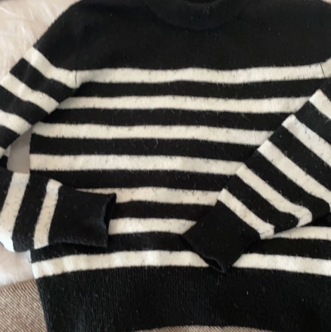Stickad tröja  - 91