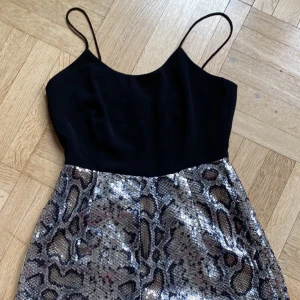 Byxdress - Perfekt till festen 