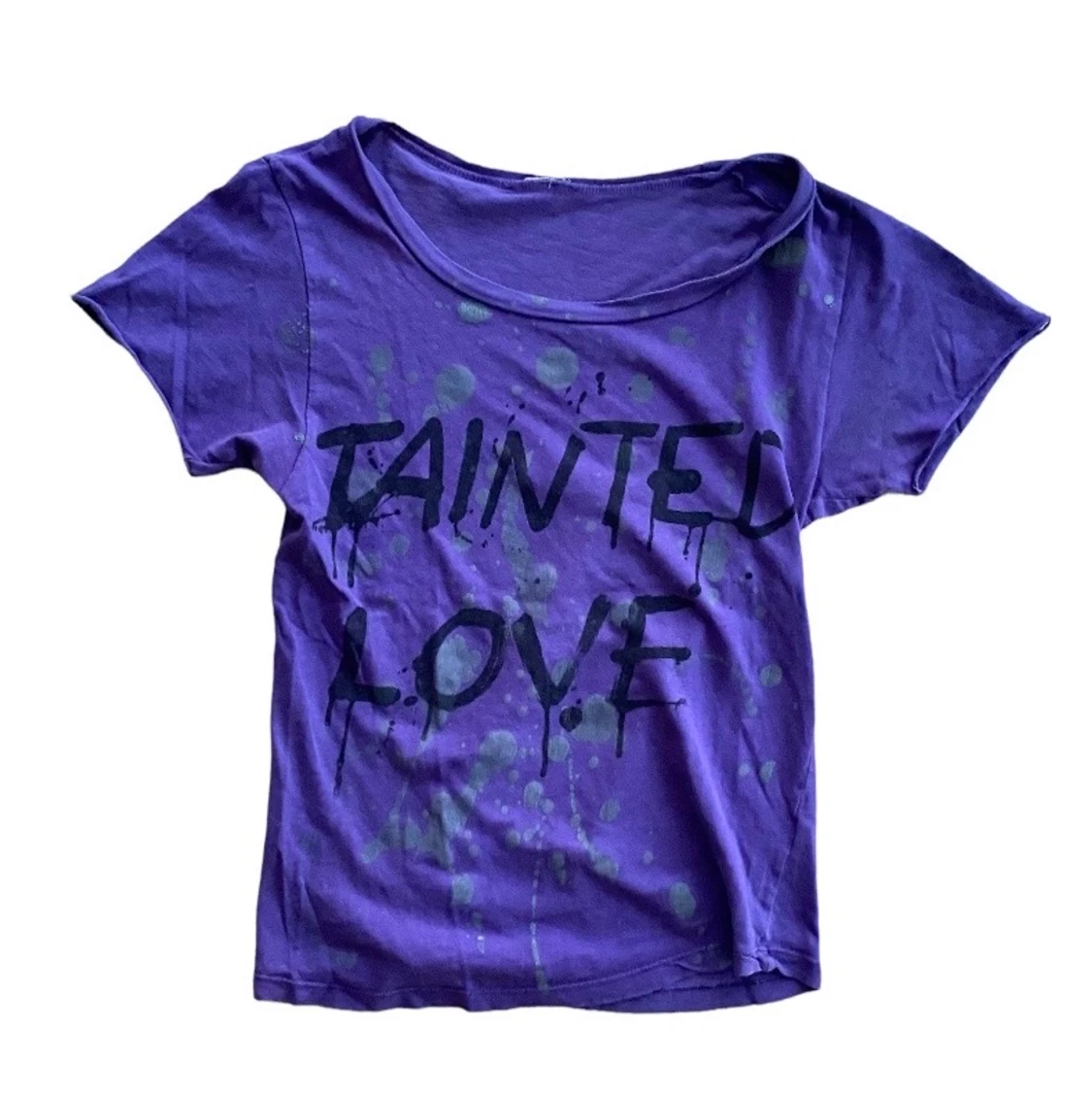 T-SHIRT LOVISA BURFITT TRYCK 