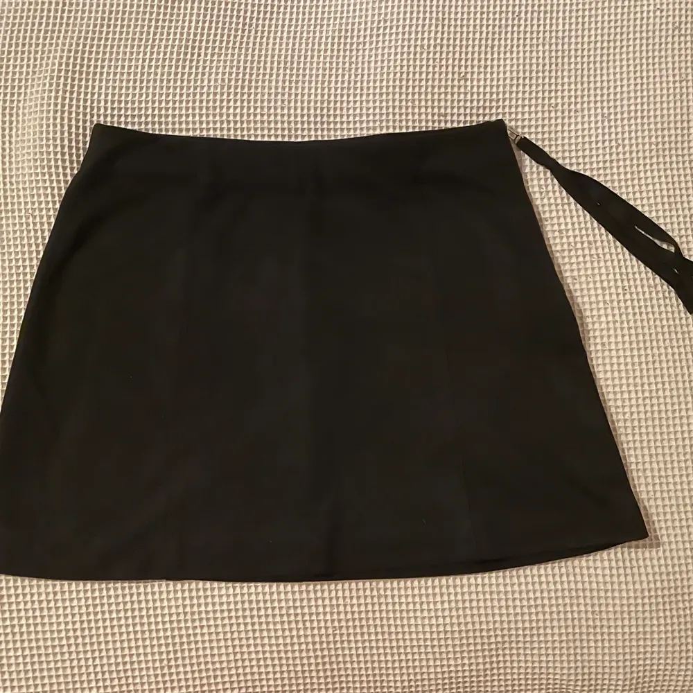 Zara black mini skirt. Kjolar.