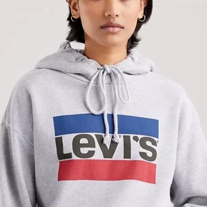 Levis Hoodie - Levis Hoodie, små knopprig men inget störningsmoment. Annars fint skick